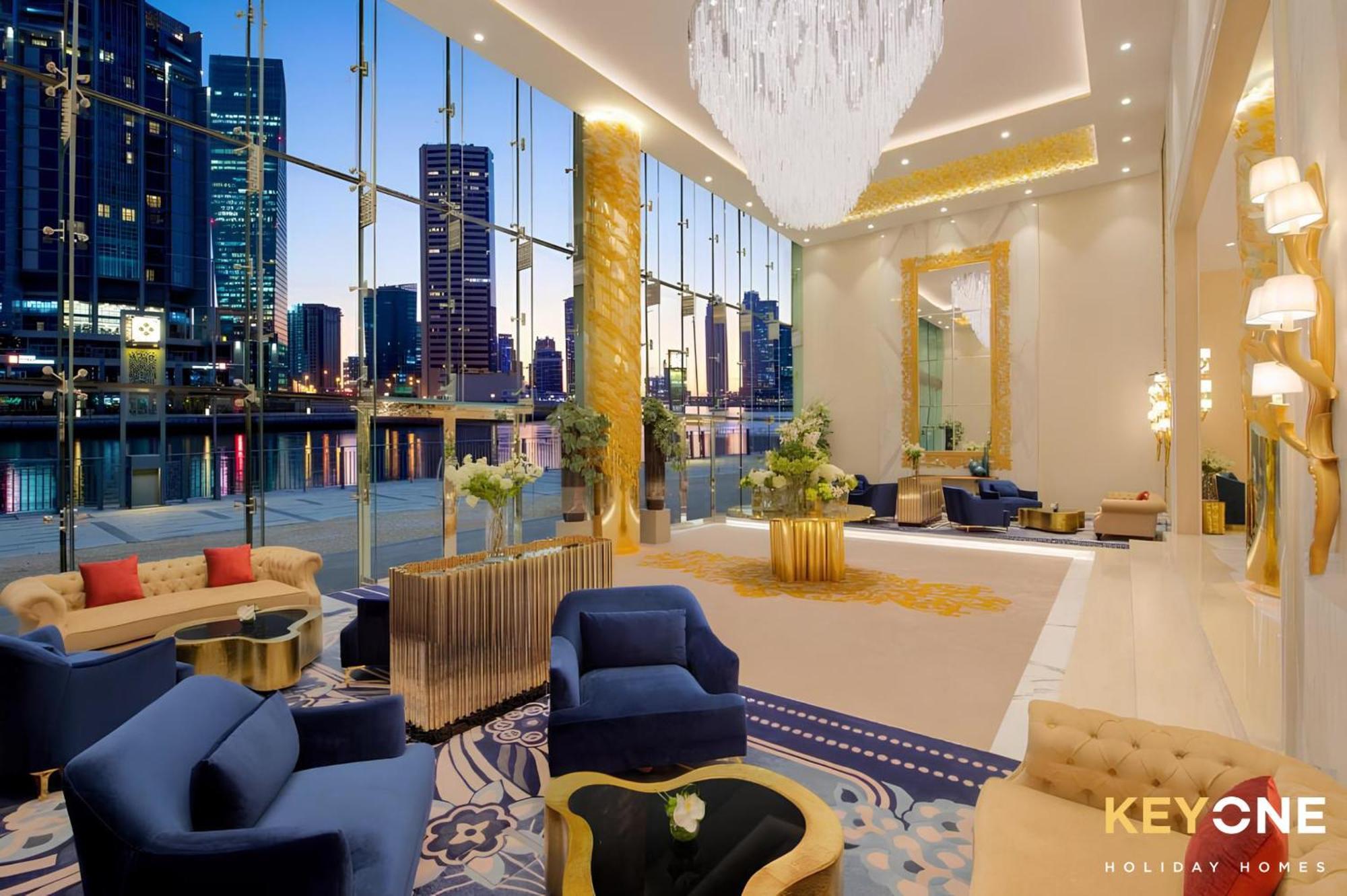 Sleek Studio In Prive With Stunning Canal View ดูไบ ภายนอก รูปภาพ