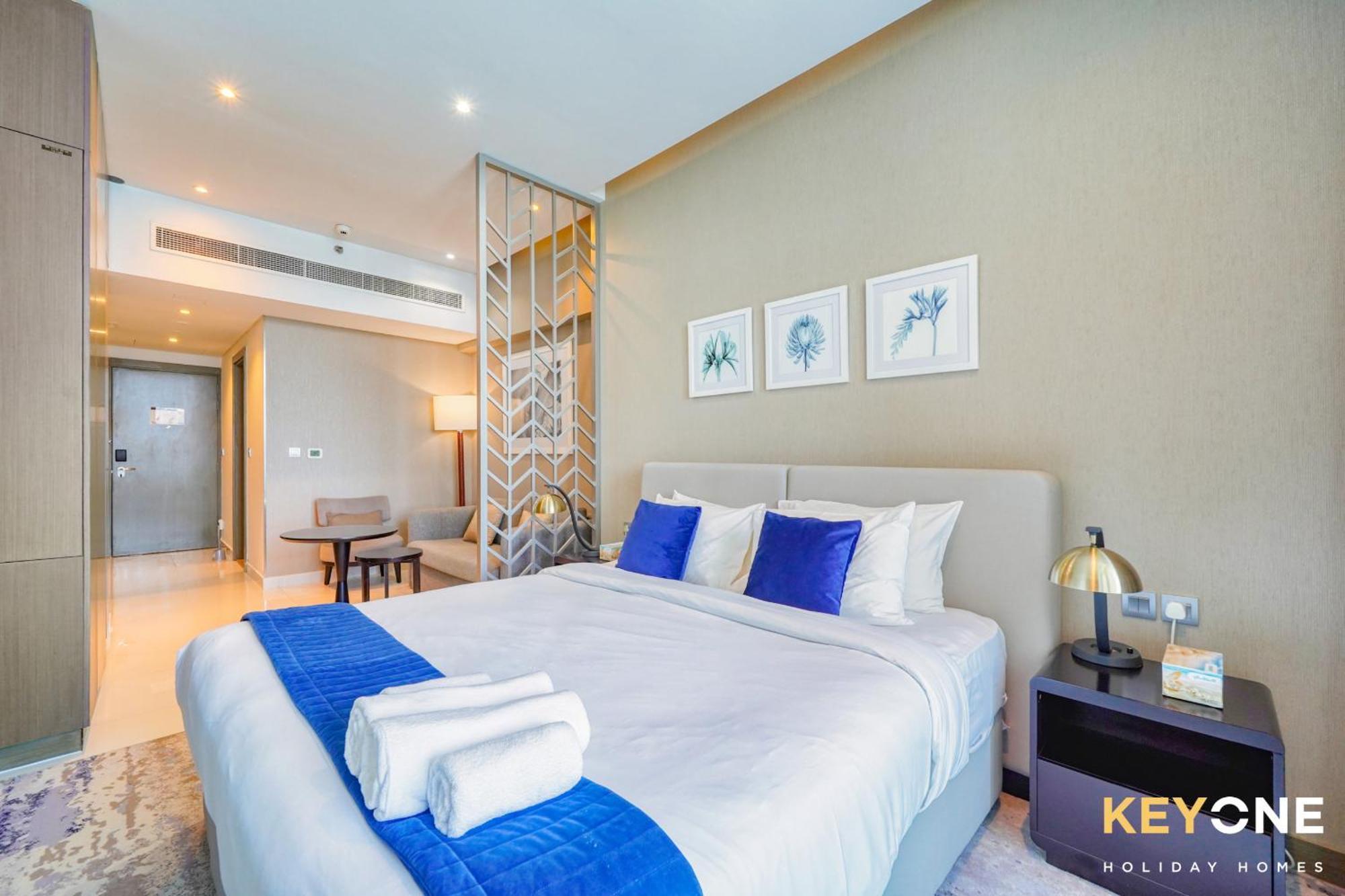 Sleek Studio In Prive With Stunning Canal View ดูไบ ภายนอก รูปภาพ