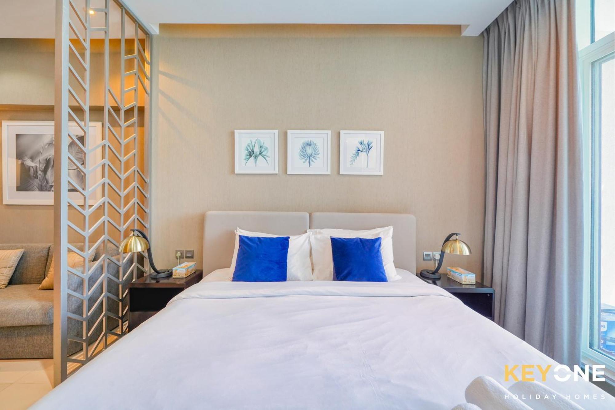 Sleek Studio In Prive With Stunning Canal View ดูไบ ภายนอก รูปภาพ